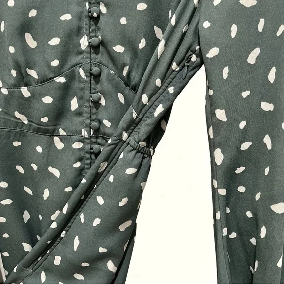 Abercrombie & Fitch Sweetheart Neck Long Sleeve Polka Dot Petite Mini Dress - Picture 5 of 7